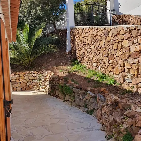 La Leontine Villa